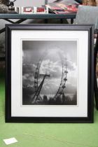 A LARGE LIMITED EDITION 9/200 PRINT OF THE LONDON EYE, 63CM X 70CM