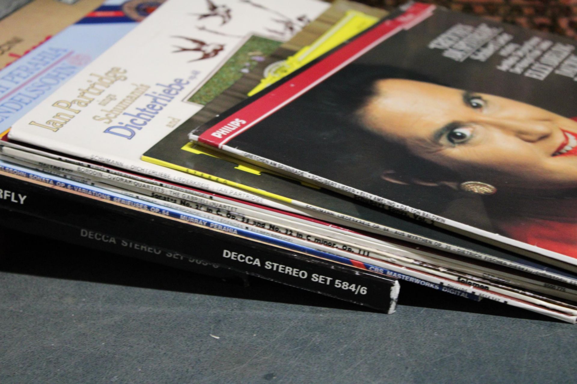 A COLLECTION OF CLASSICAL VINYL LP'S TO INCLUDE MADAME BUTTERFLY, LA BOHEME, BEETHOVEN EDITION, ETC - Image 3 of 5