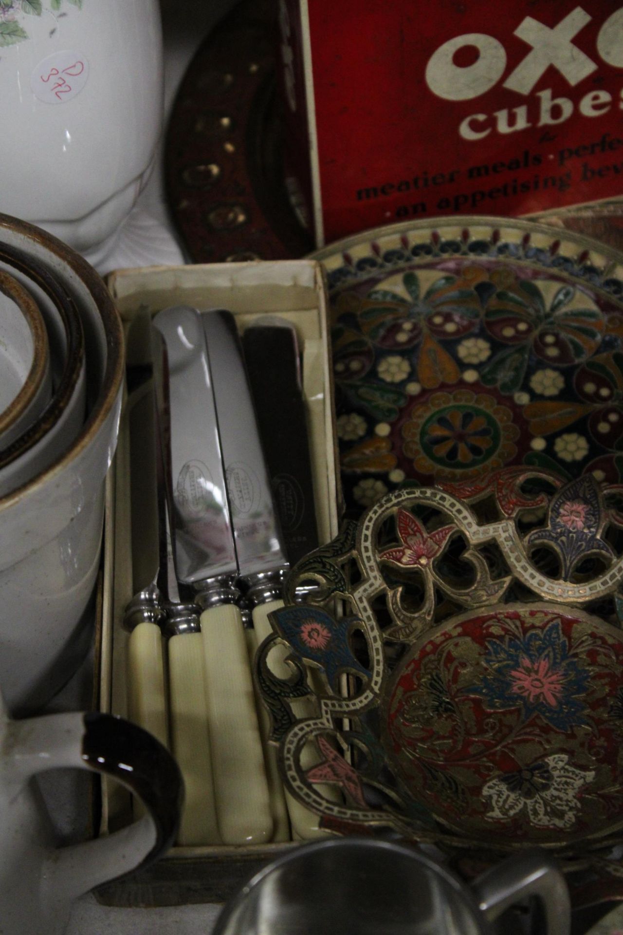 A MIXED LOT TO INCLUDE COALPORT, GRAFTON, VINTAGE OXO TIN ETC - Image 4 of 6