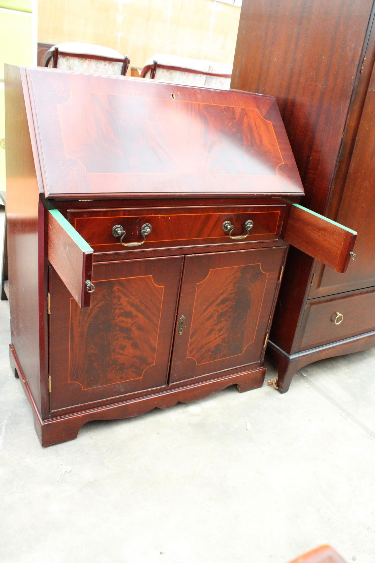 A MAHOGANY BUREAU 30" WIDE - Image 5 of 5