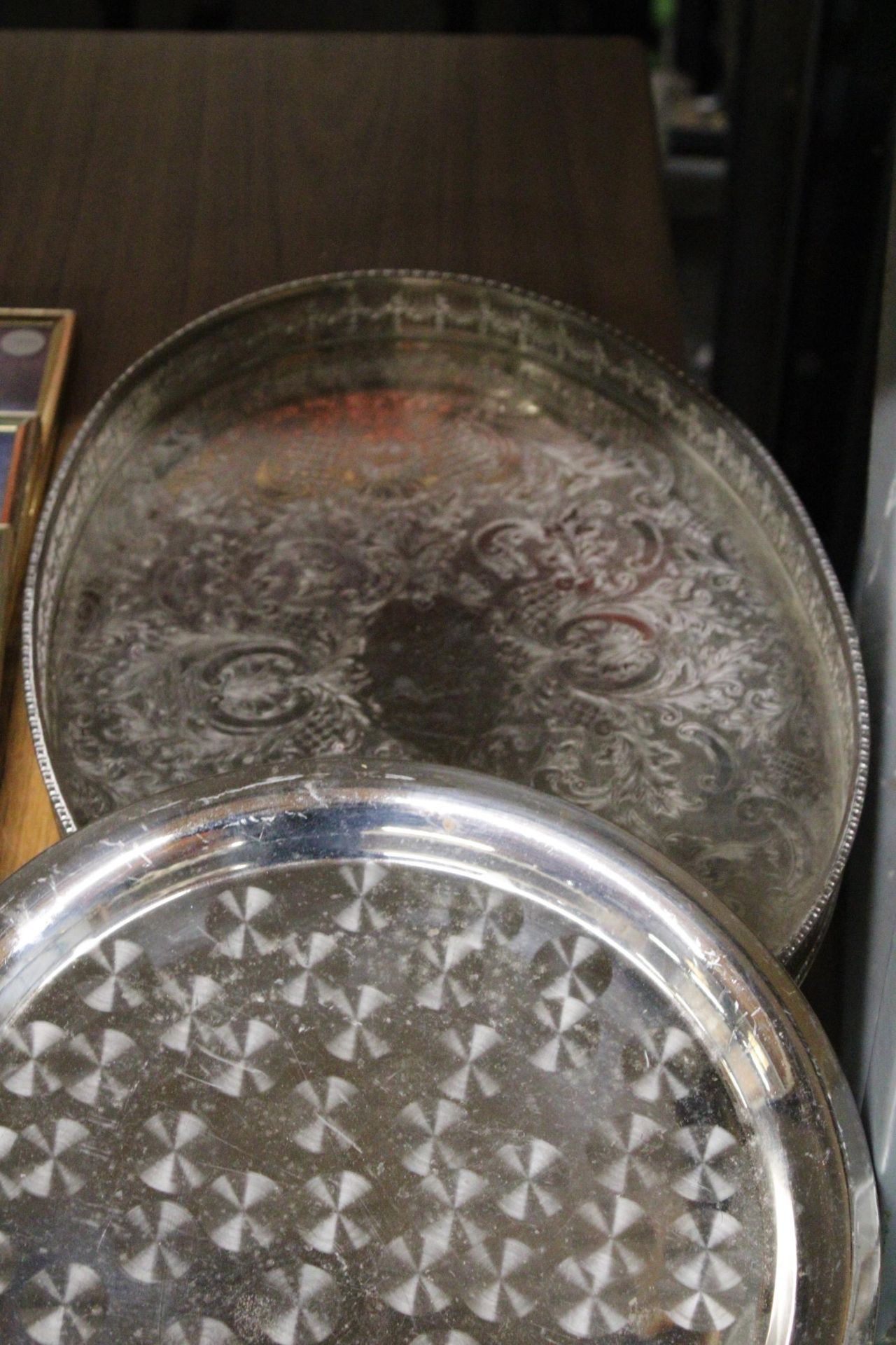 THREE SILVER PLATED TRAYS TO INCLUDE ONE GALLERIED - Image 3 of 5