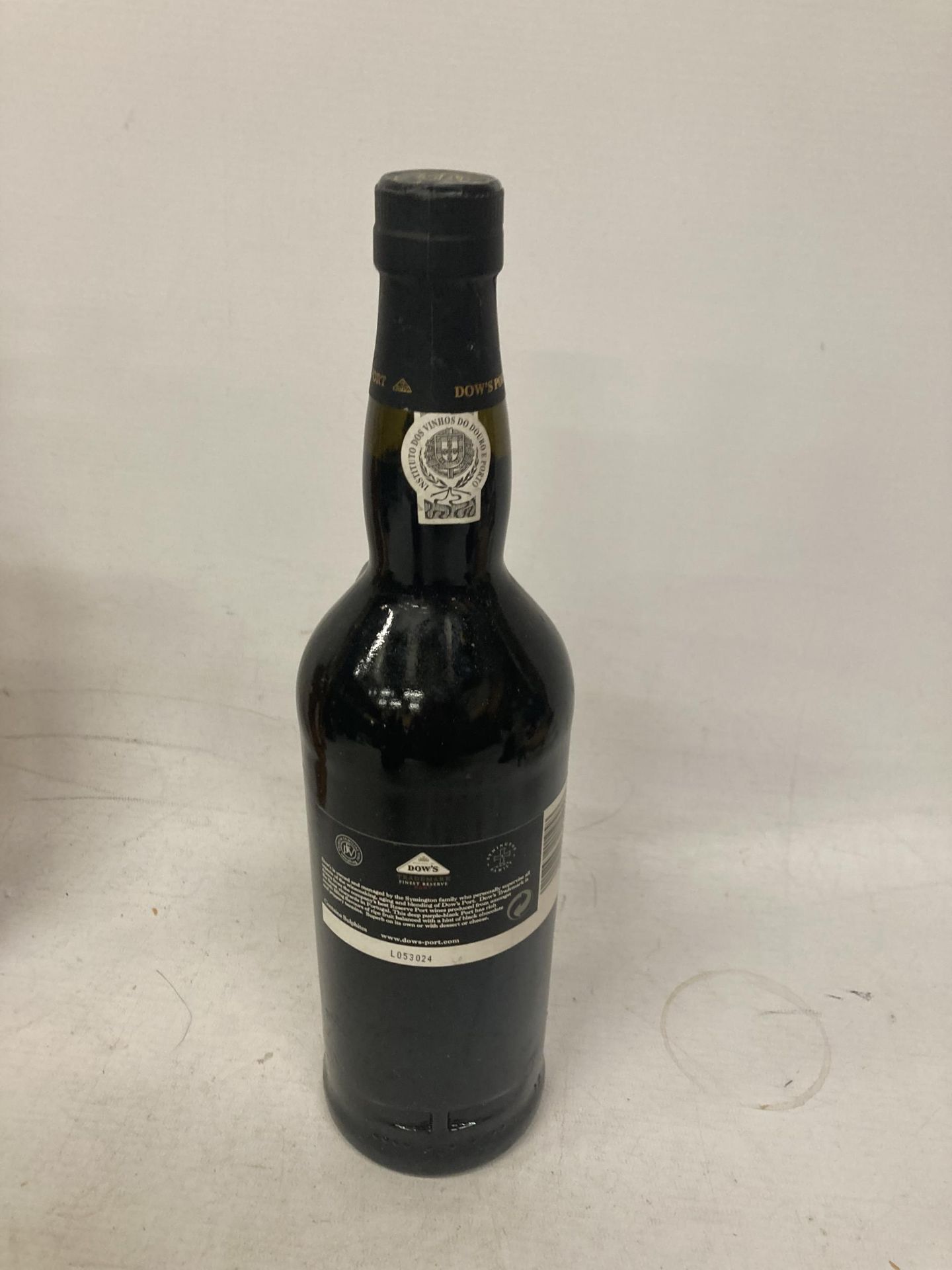 A BOTTLE OF DOWS TRADEMARK FINEST RESERVE PORT - Image 4 of 4