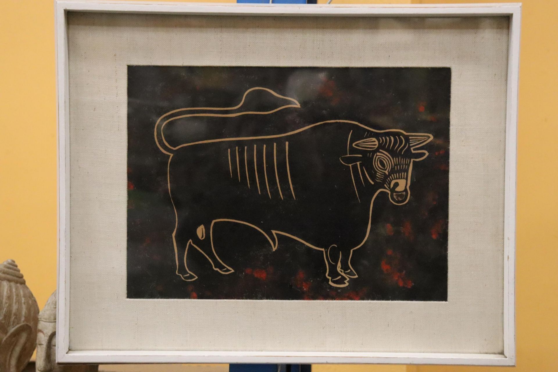 TWO ABORIGINAL DESIGN PRINTS OF A BULL AND A DONKEY - Bild 5 aus 7