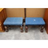 A PAIR OF EARLY 20TH CENTURY OAK STOOLS ON BULBOUS LEGS