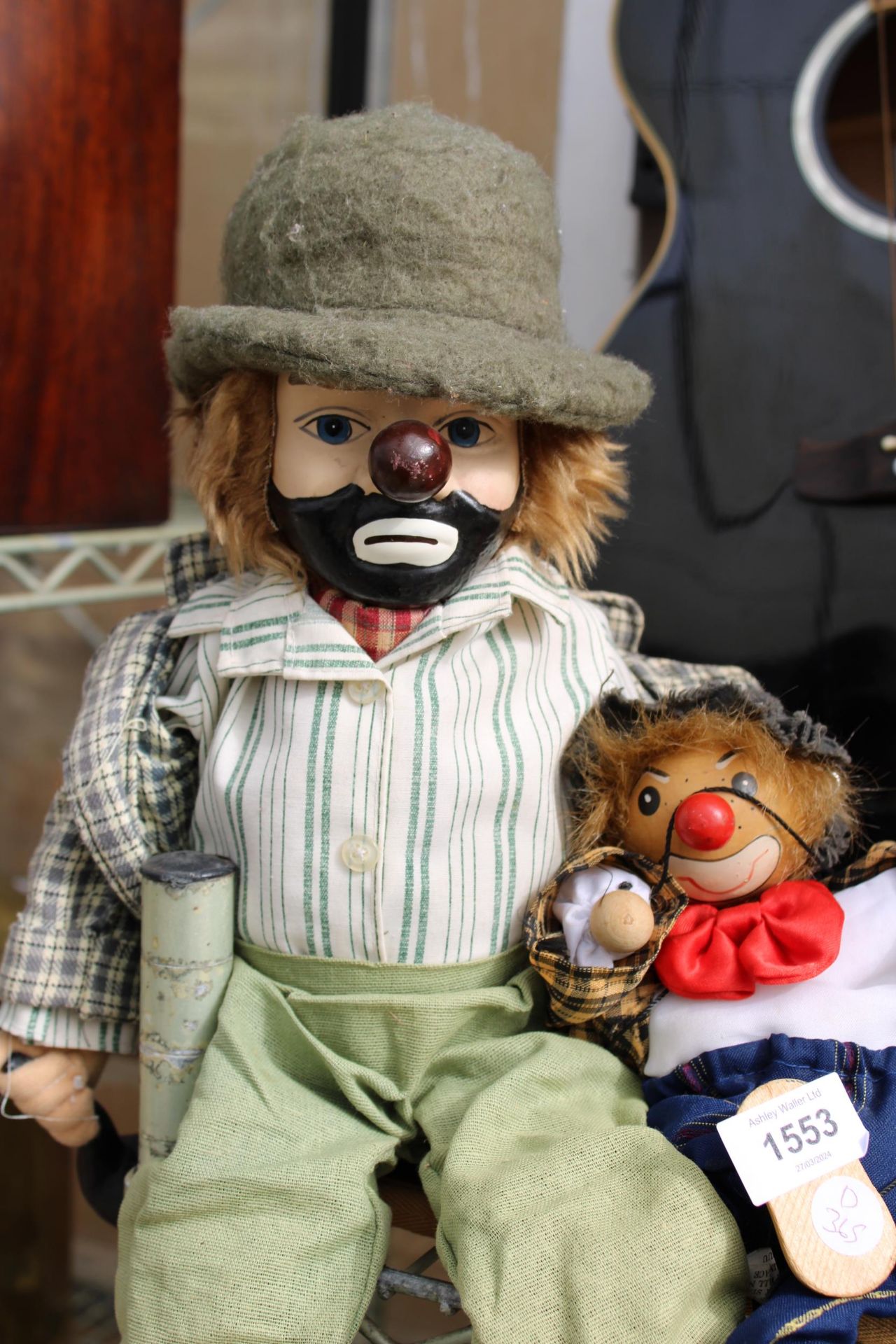 TWO VINTAGE CLOWN PUPPETS - Image 2 of 3