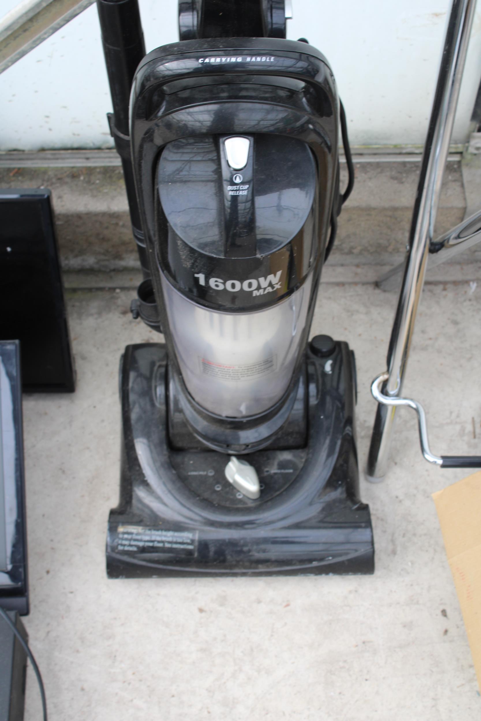 A 1600W MAX VACUUM CLEANER - Image 2 of 2