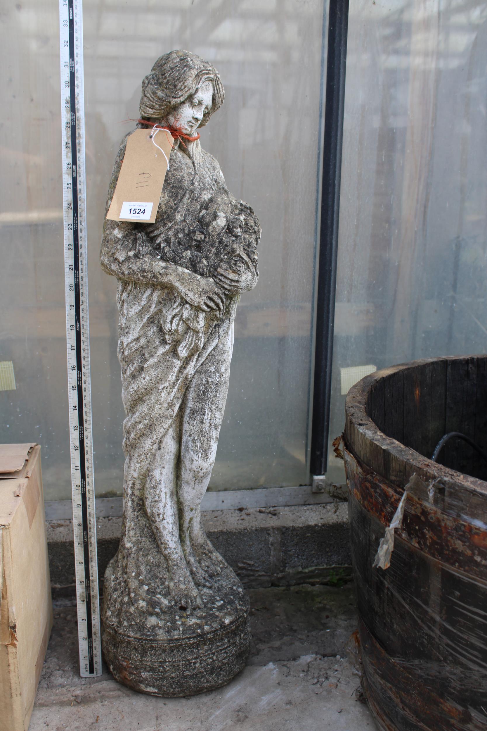 A CONCRETE GARDEN FIGURE OF A FEMALE (H:80CM)