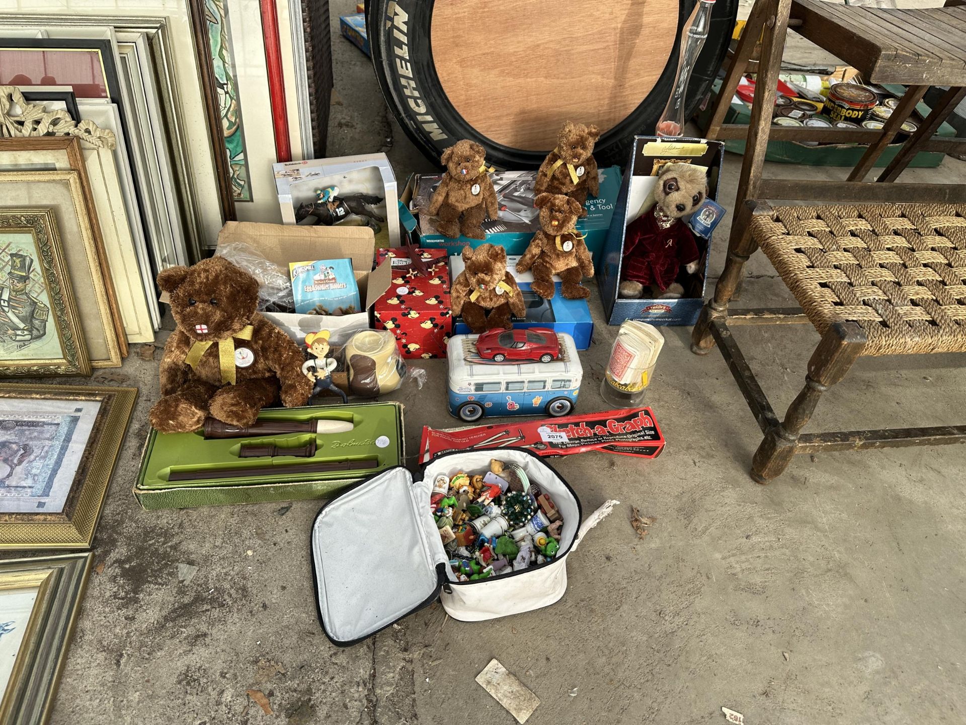 AN ASSORTMENT OF ITEMS TO INCLUDE TEDDIES, FIGURES AND THIMBLES ETC