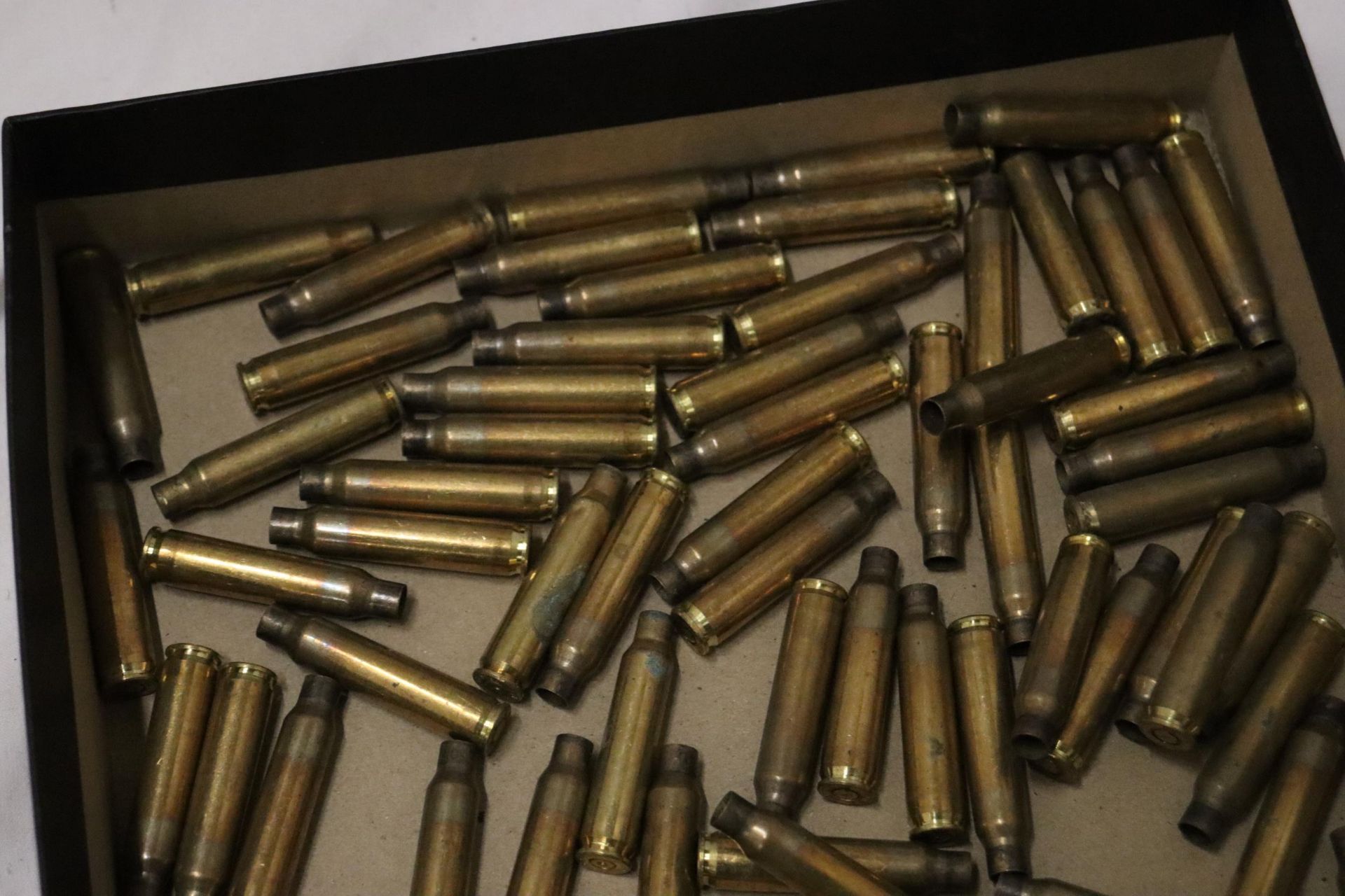 A QUANTITY OF OVER 100 BRASS BULLET CASINGS - Image 2 of 4