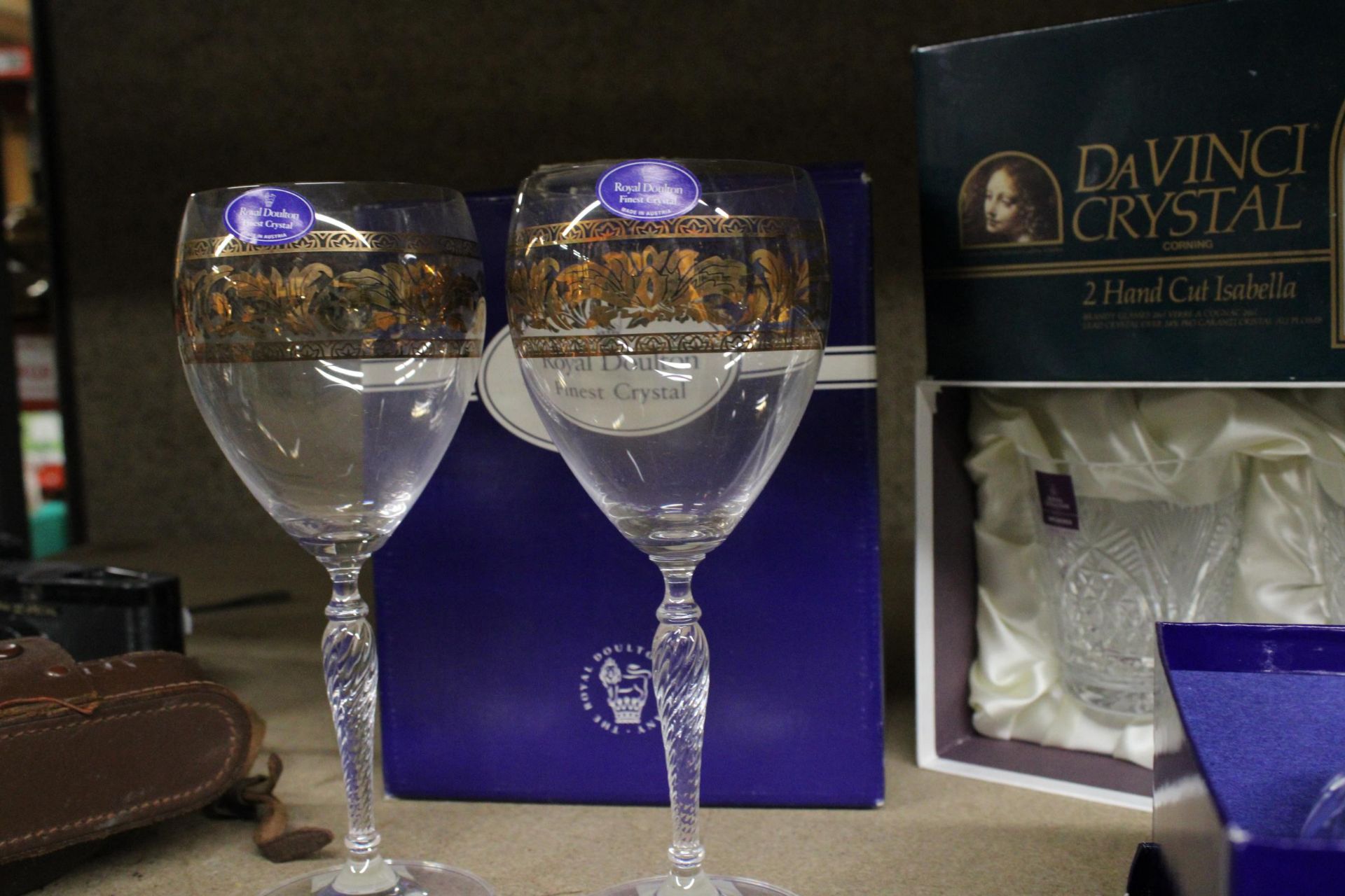 A COLLECTION OF BOXED CUTGLASS TO INCLUDE DAVINCI CRYSTAL AND ROYAL DOULTON - Image 4 of 4