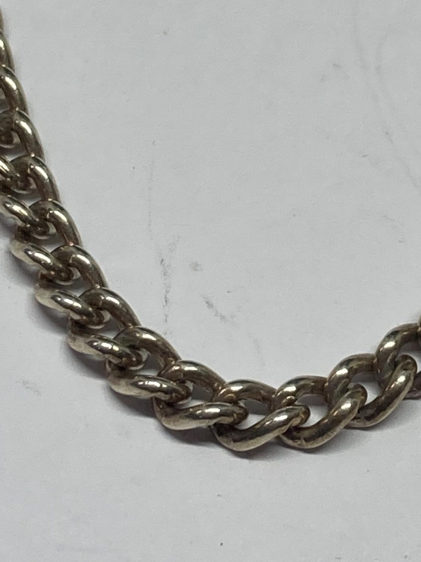 A SILVER HALF ALBERT WATCH CHAIN - Image 2 of 3