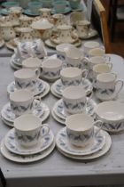 A ROYAL STANDARD TEASET TO INCLUDE A CREAM JUG, SUGAR BOWL, CUPS, SAUCERS AND SIDE PLATES