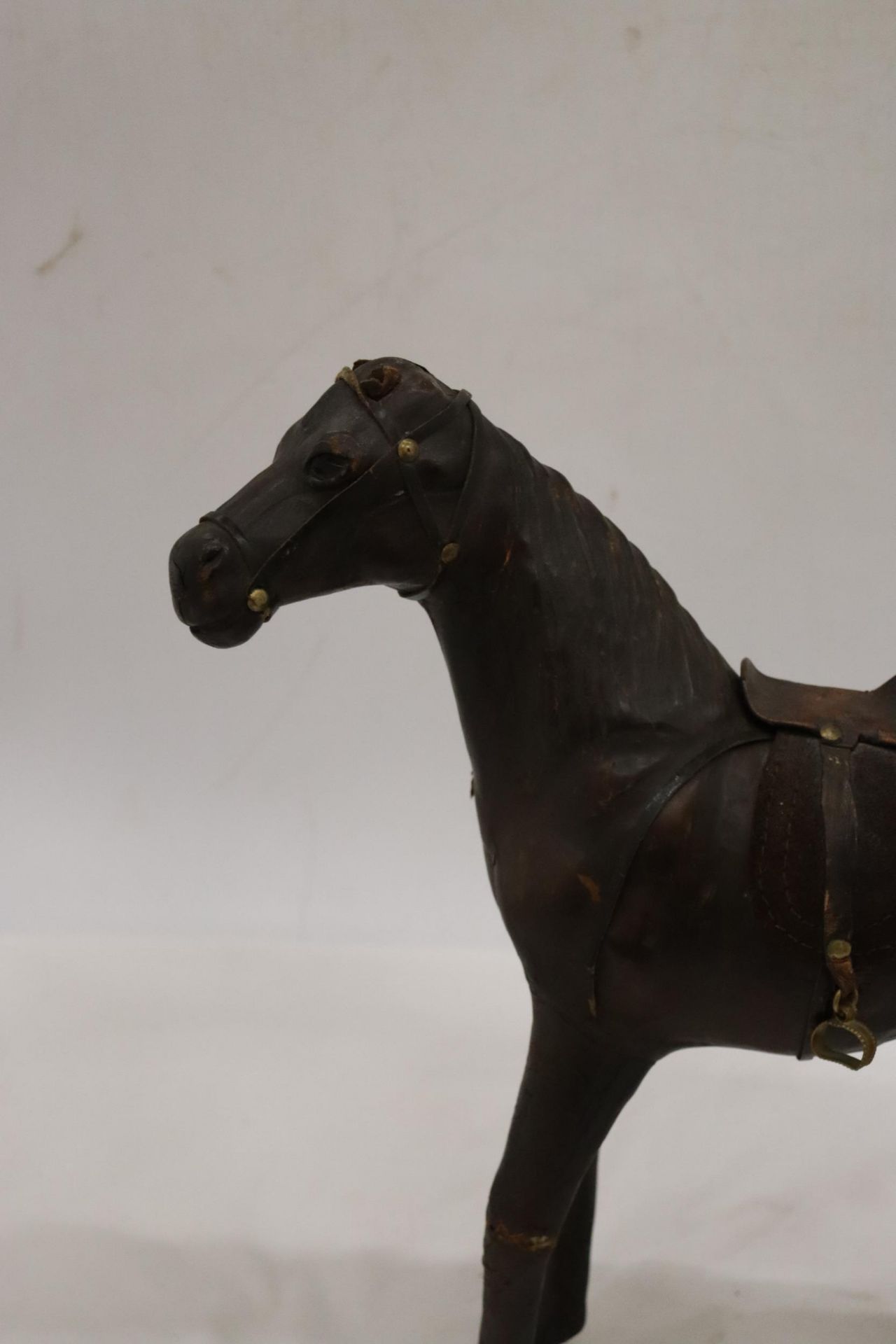 A VINTAGE LEATHER HORSE A/F - Image 7 of 7
