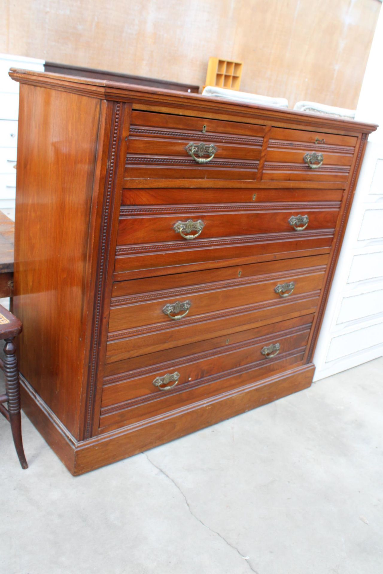 A LATE VICTORIAN MAHOGANY CHEST OF TWO SHORT AND THREE LONG DRAWERS WITH BRASS HANDLES 40" WIDE - Image 2 of 4
