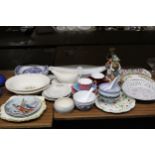 A LARGE QUANTITY OF CERAMICS TO INCLUDE ROYAL STUART CUPS, SAUCERS AND SIDE PLATESGOEBEL AND