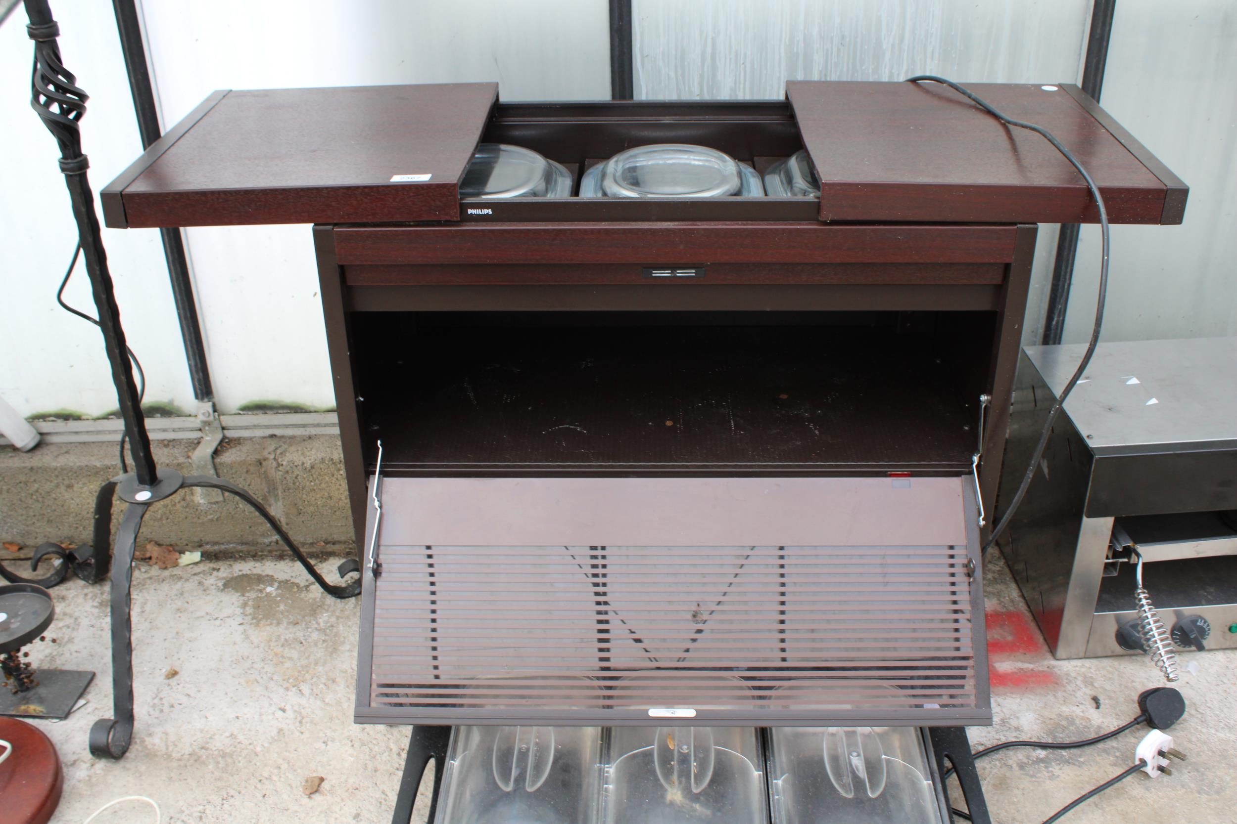 TWO ELECTRIC HOT PLATE FOOD WARMERS TO INCLUDE A HOSTESS TROLLEY AND A STAINLESS STEEL DELTA HOT - Image 3 of 5