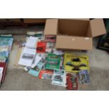 AN ASSORTMENT OF MODEL TRAIN ITEMS AND A LARGE QUANTITY OF BOOKS AND BOOKLETS ON MODEL TRAINS