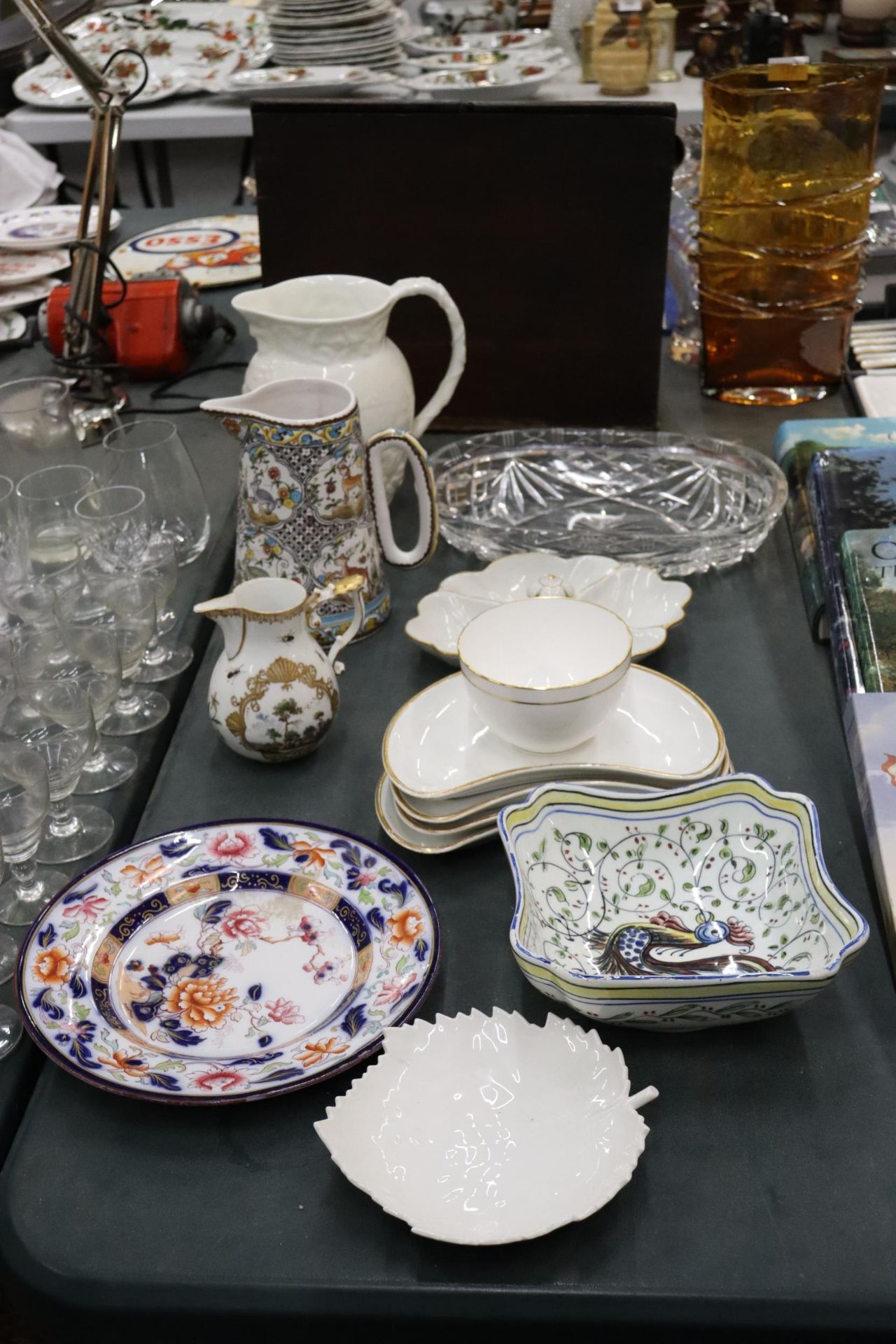 A QUANTITY OF CERAMICS TO INCLUDE A LARGE MINTON JUG, ROYAL WORCESTER SIDE PLATES AND SUGAR BOWL, - Image 2 of 15