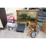 AN ASSORTMENT OF ITEMS TO INCLUDE A GILT FRAMED PRINT, BRASS ITEMS AND ELECTRICALS ETC