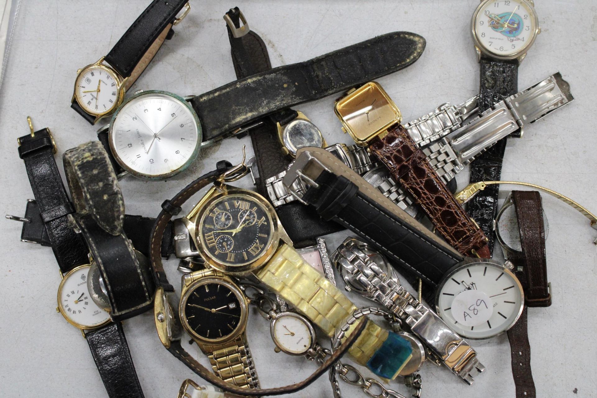 A QUANTITY OF WRISTWATCHES TO INCLUDE PULSAR, ROTARY, ETC - Image 5 of 5
