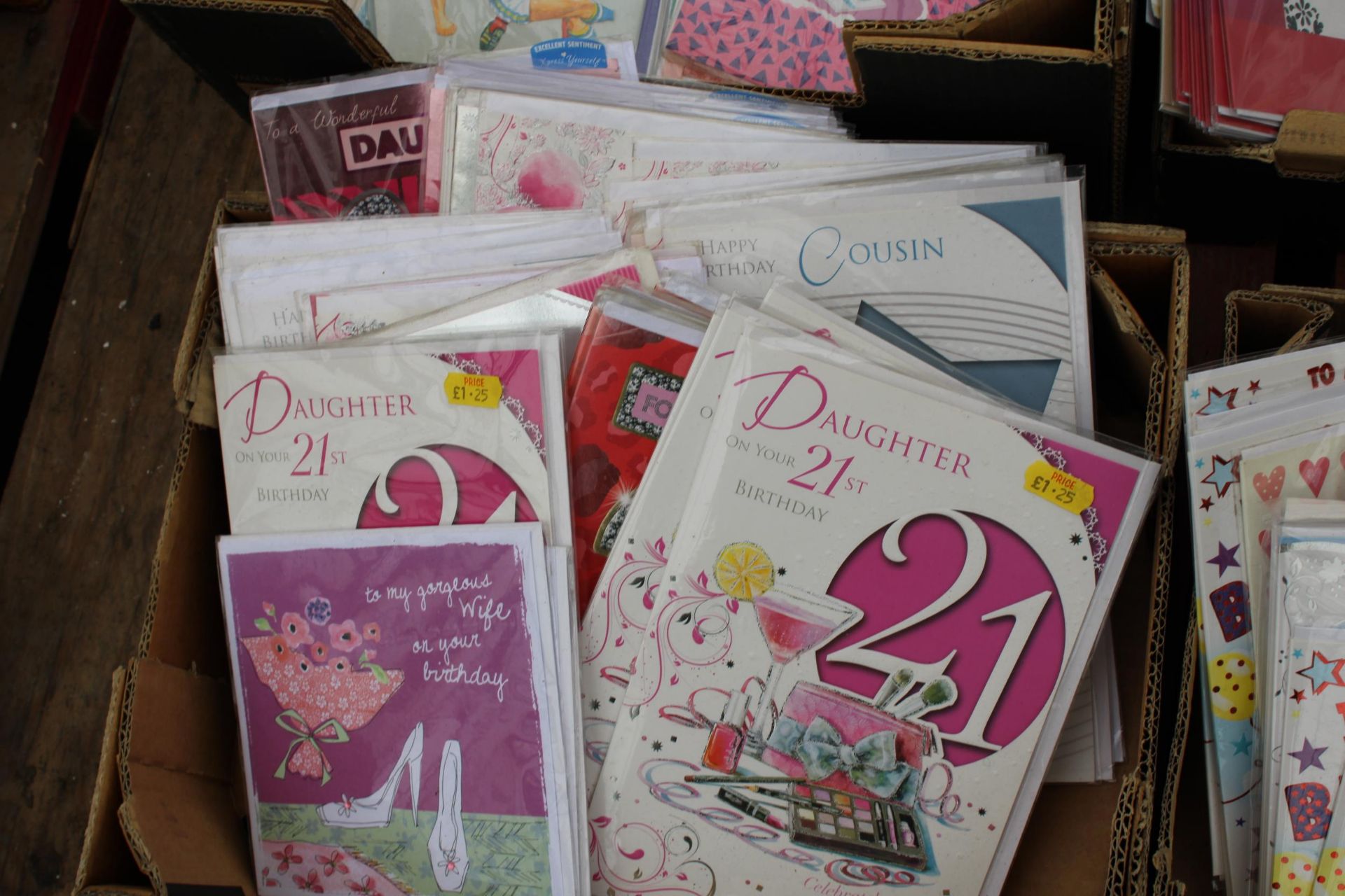 A LARGE QUANTITY OF AS NEW AND SEALED GREETINGS CARDS - Image 5 of 5