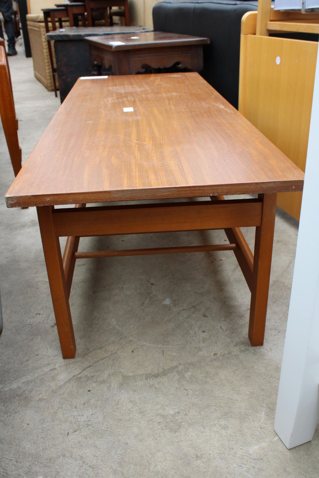 A RETRO TEAK TWO TIER COFFEE TABLE, 43" X 16" - Image 2 of 2