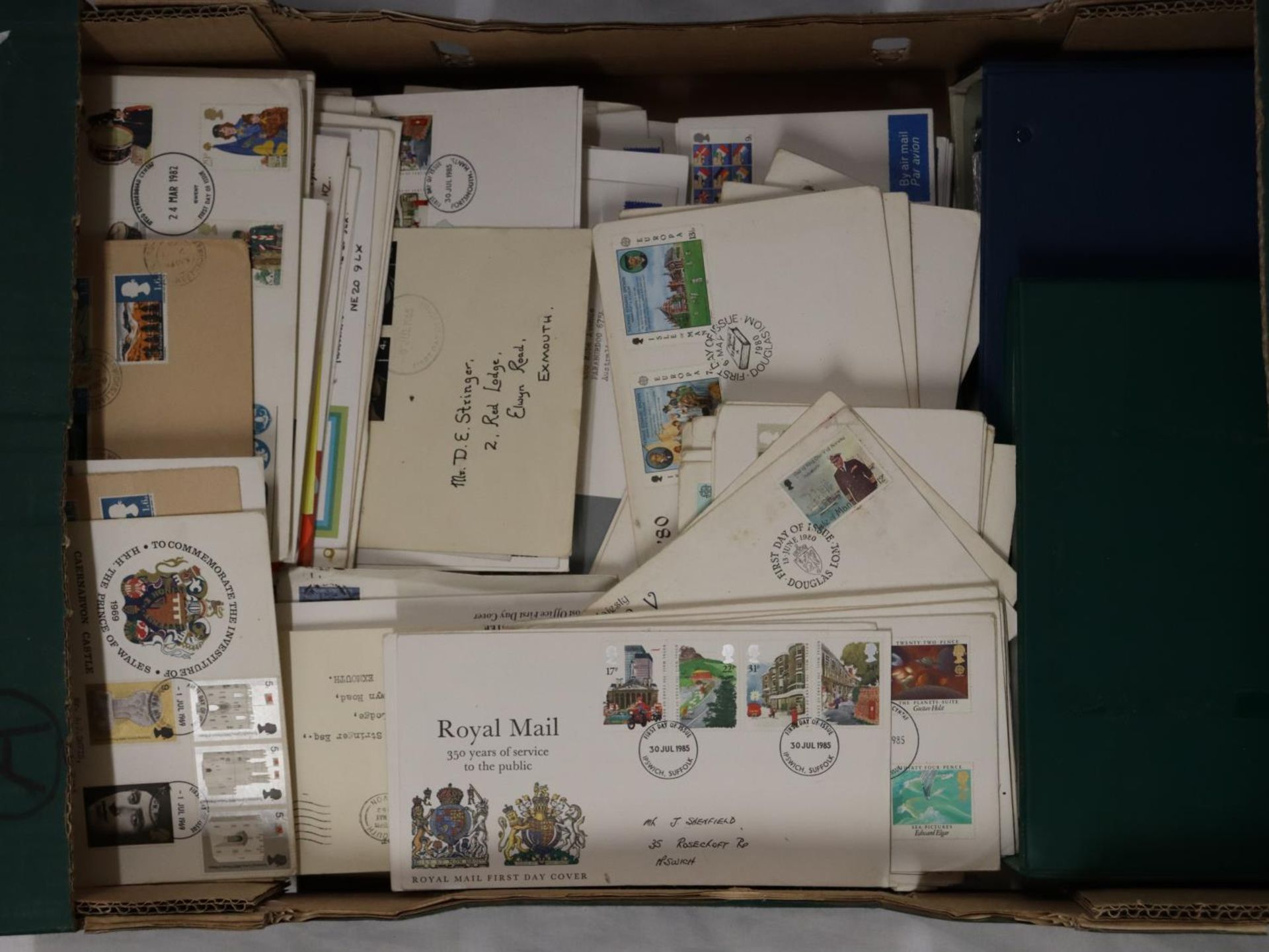 A CARTON CONTAINING AN ACCUMULATION OF GB FIRST DAY COVERS - Bild 2 aus 6