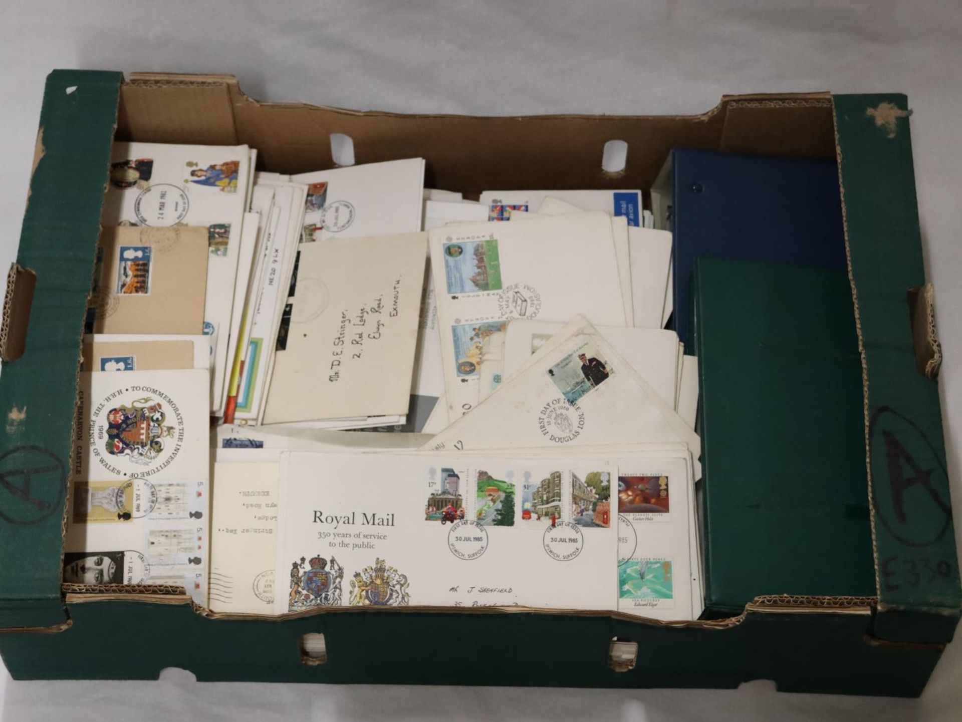 A CARTON CONTAINING AN ACCUMULATION OF GB FIRST DAY COVERS