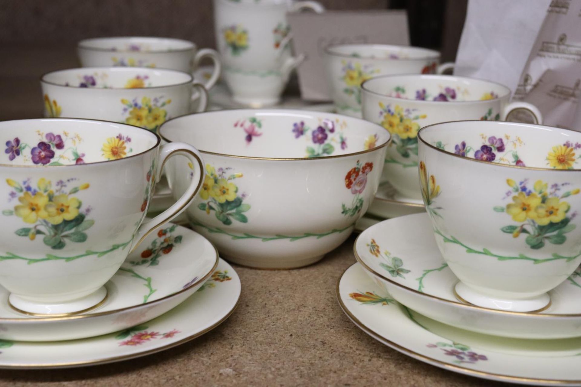 A VINTAGE ROYAL DOULTON TEASET, PALE YELLOW WITH SPRING FLOWERS, TO INCLUDE A CREAM JUG, SUGAR BOWL, - Image 6 of 6