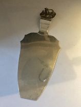 A MARKED 925 SILVER CAKE SLICER GROSS WEIGHT 45 GRAMS