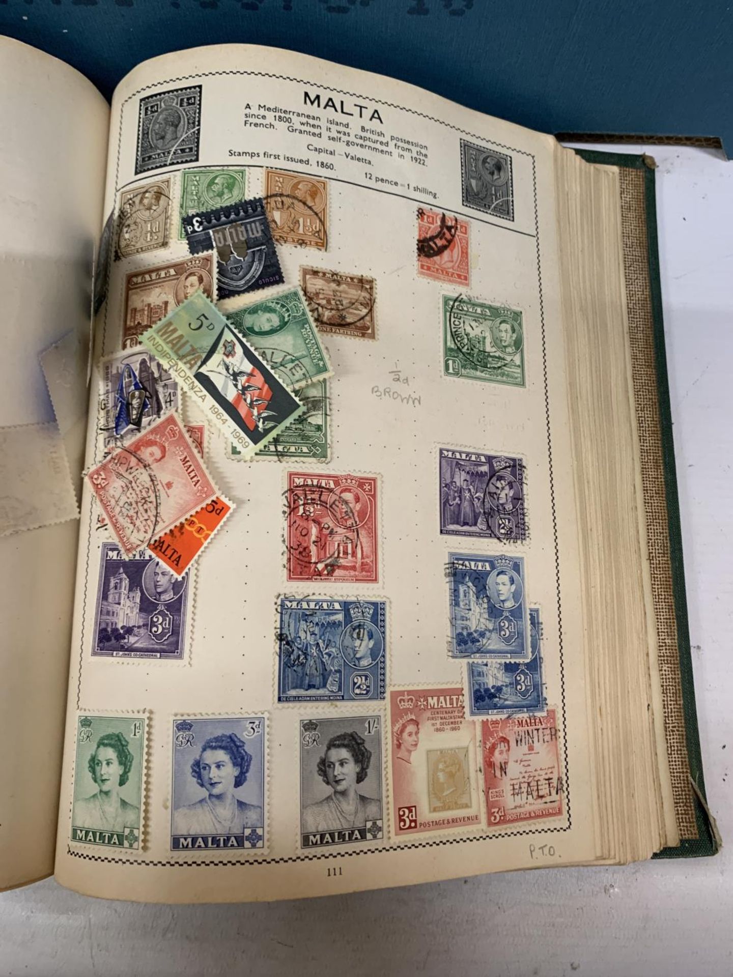 A LARGE COLLECTION OF ASSOERTED STAMPS TO INCLUDE WORLD AND BRITISH EXAMPLES ETC. - Image 5 of 9