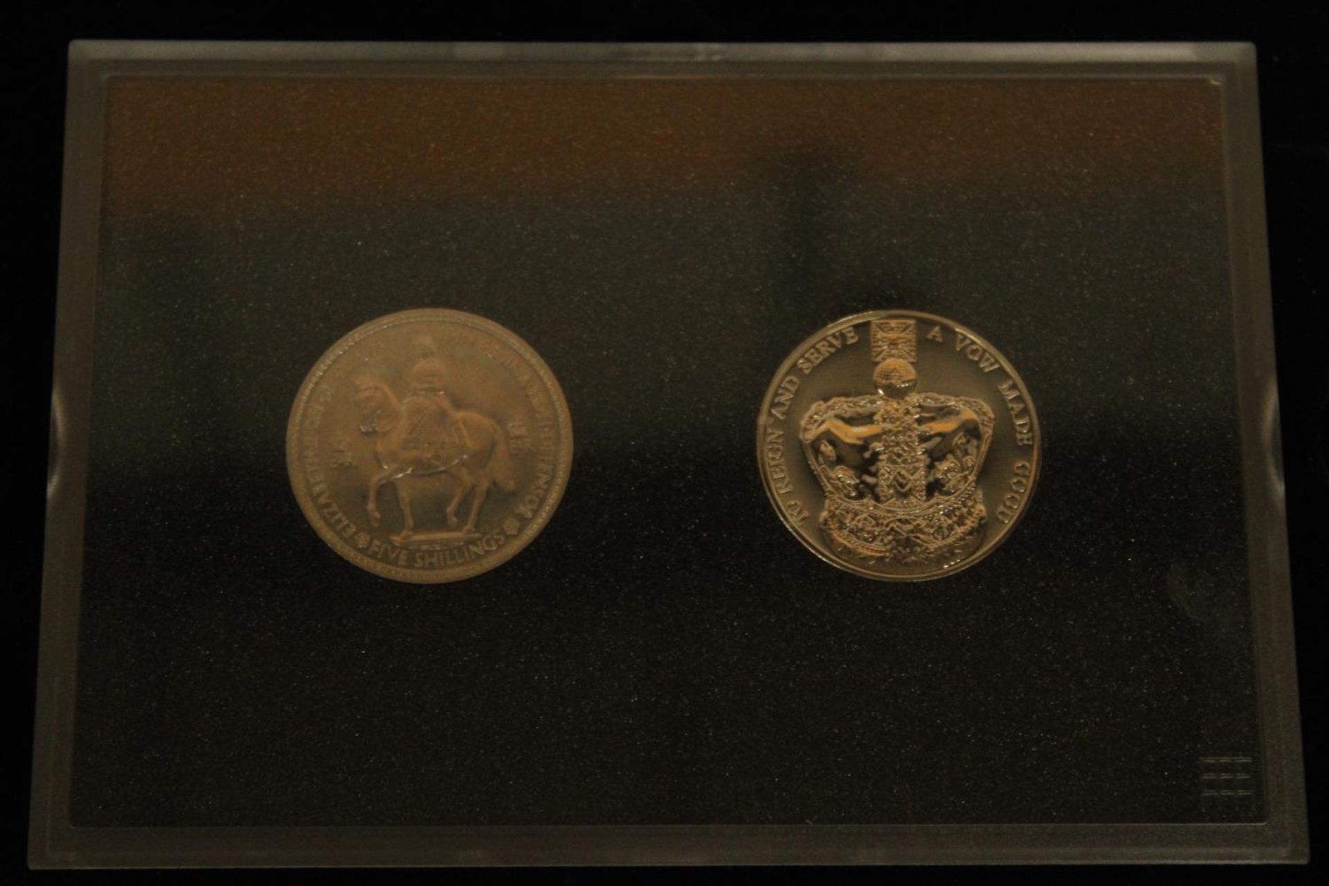 A WESTMINSTER COLLECTION OF COINS TO INCLUDE A QUEEN ELIZABETH II CORONATION CROWN FIVE SHILLINGS - Bild 2 aus 4