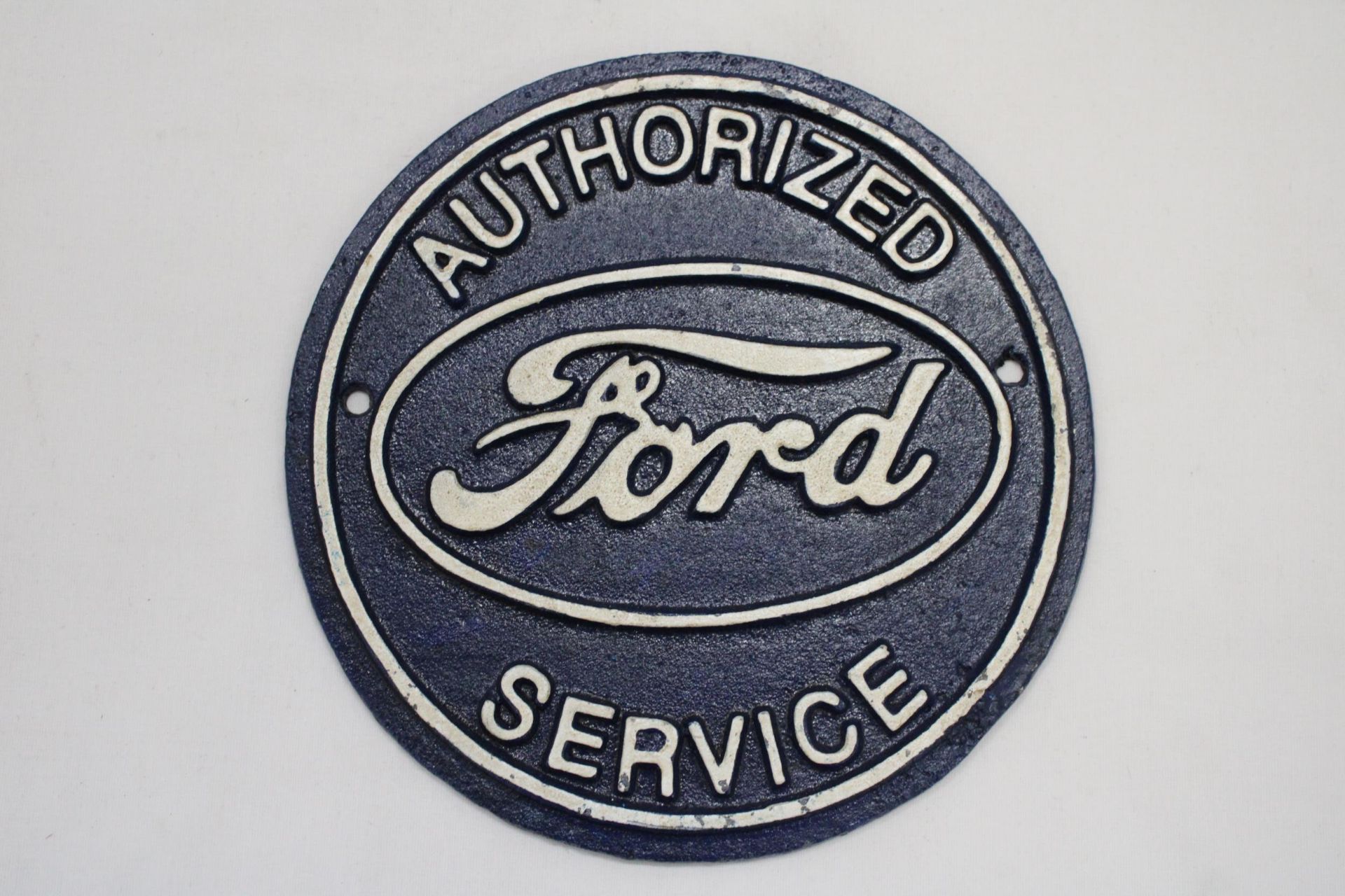 A FORD SERVICE CAST SIGN, DIAMETER 20CM - Image 2 of 3