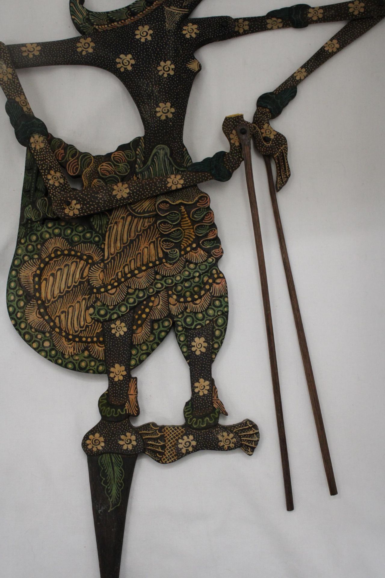 TWO ASIAN STYLE MARIONETTE STICK PUPPETS - Image 5 of 7