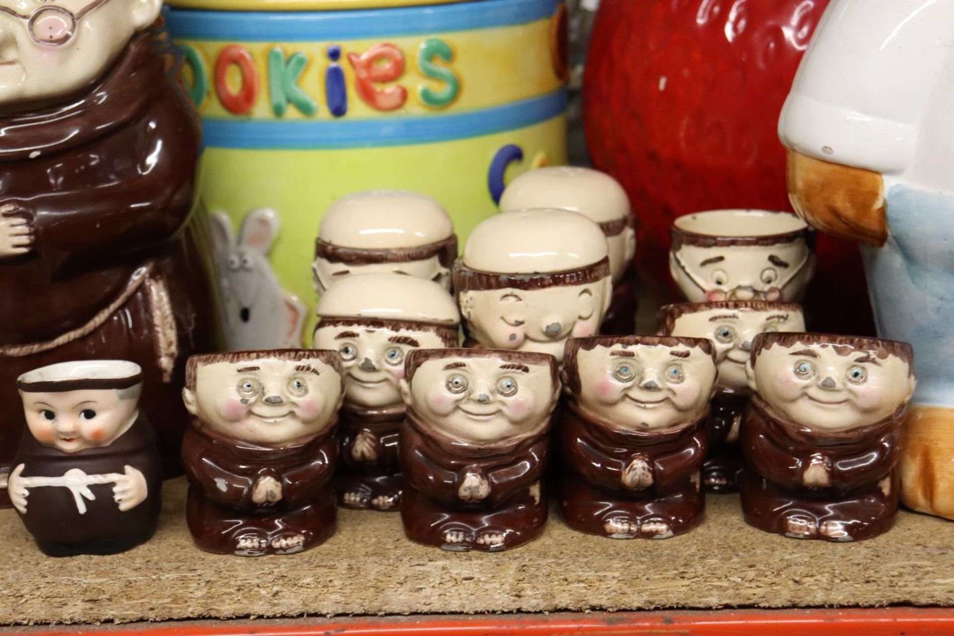 A COLLECTION OF ELEVEN 'WEISS' MONKS TO INCLUDE A STORAGE JAR, EGG CUPS AND CRUET SET, PLUS - Image 2 of 4