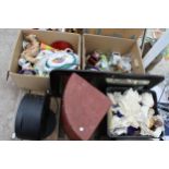 AN ASSORTMENT OF HOUSEHOLD CLEARANCE ITEMS