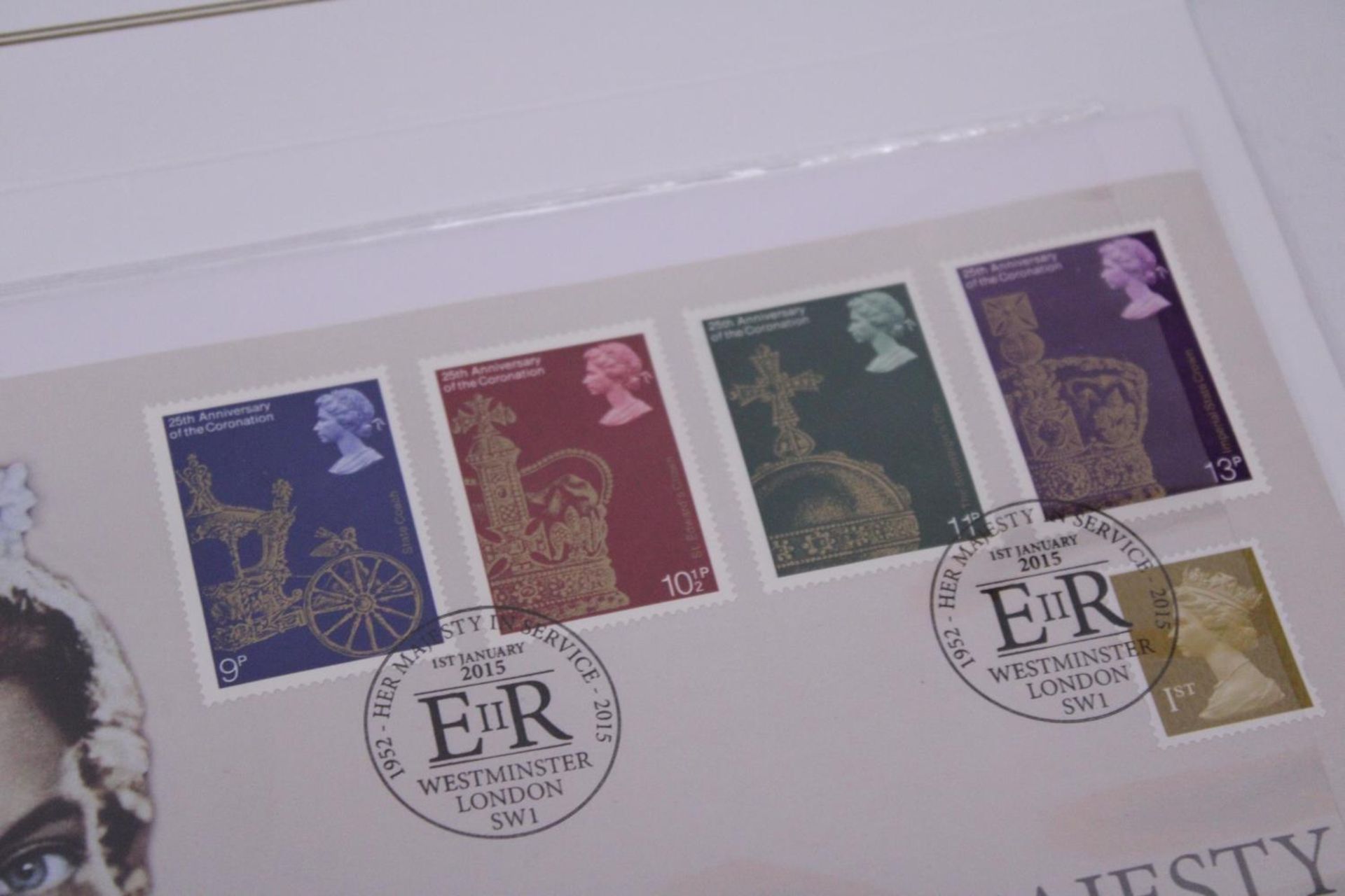 A COLLECTION OF STAMPS AND COINS TO INCLUDE A 2015 HER MAJESTY IN SERVICE £5 COIN AND STAMPS AND A - Image 4 of 6