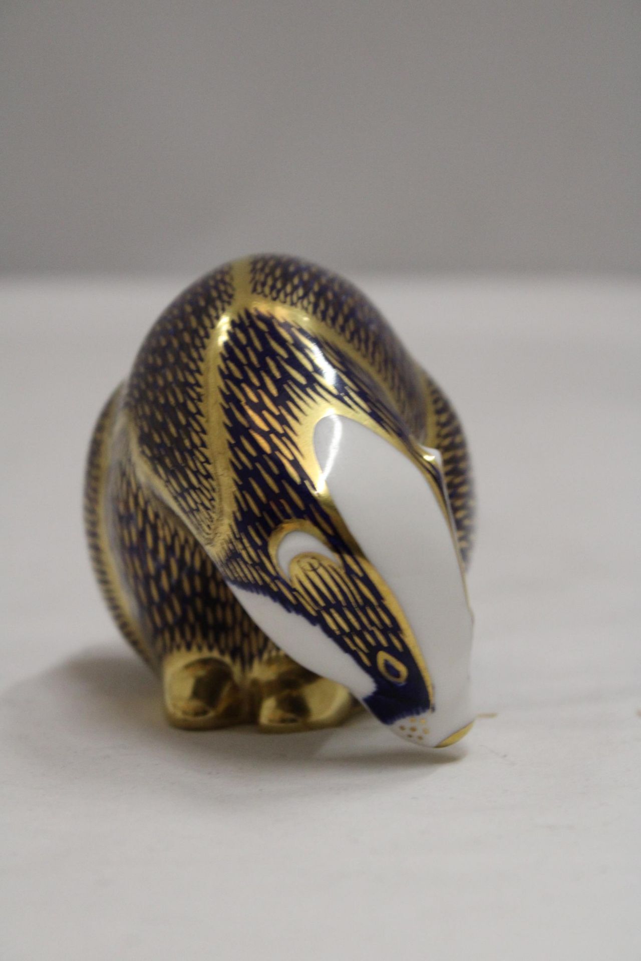 A ROYAL CROWN DERBY BADGER (FIRST) - Image 3 of 7