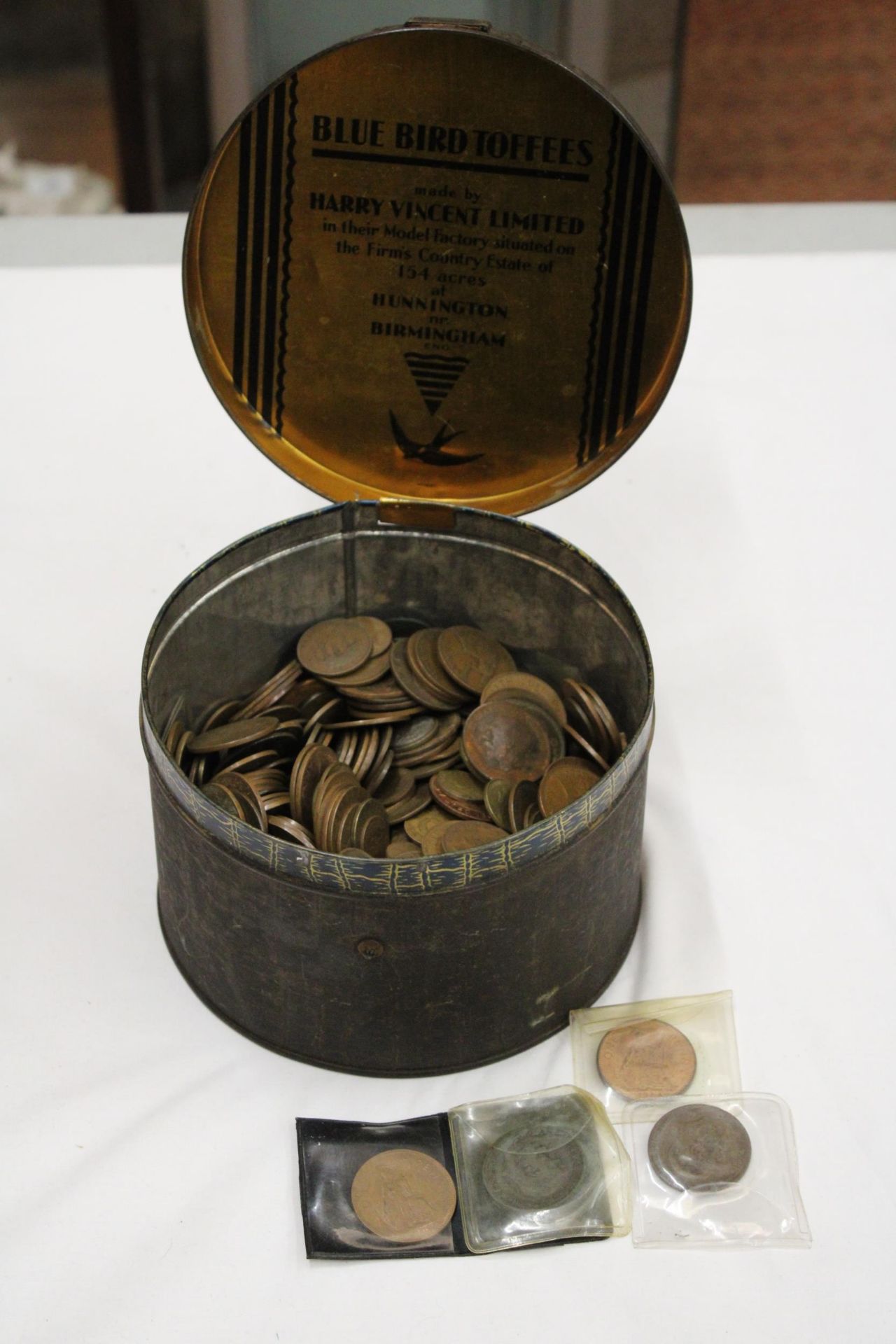 A LARGE TIN OF BRITISH COINS