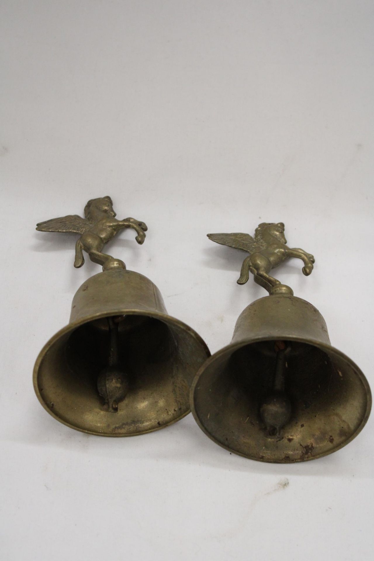 TWO BRASS 'PEGASUS' BELLS, HEIGHT 17CM - Image 6 of 6