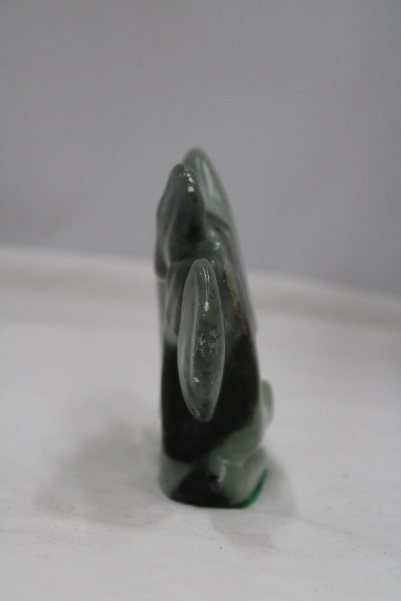 A JADE ELEPHANT, HEIGHT 11CM - Image 3 of 4