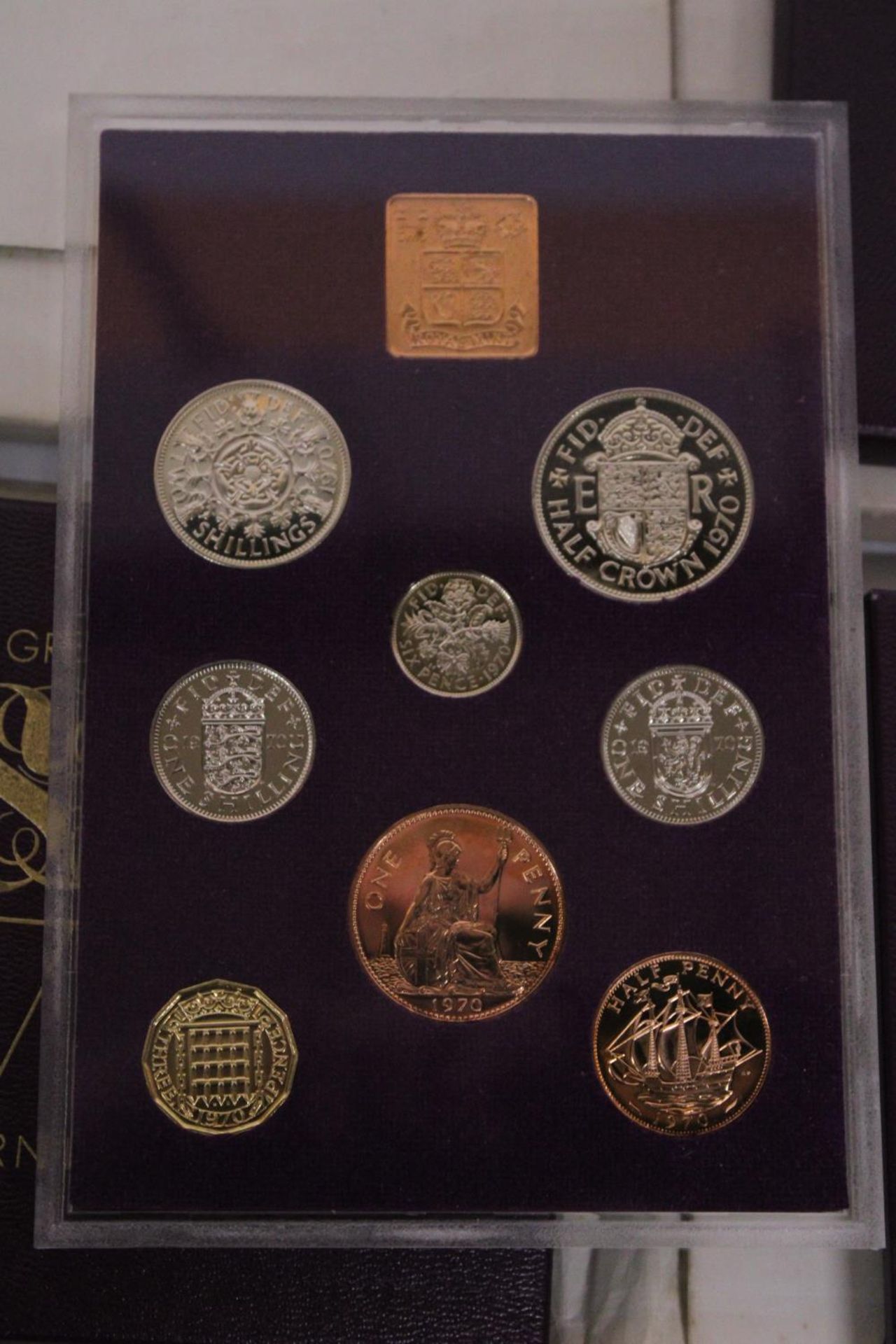 THE UK 1970 PROOF COIN SET X 4 - Image 3 of 3