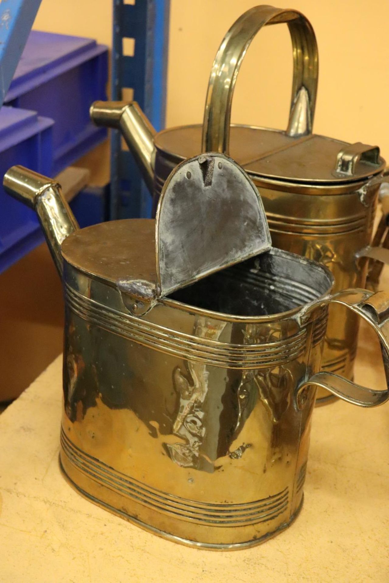 TWO BRASS WATERING CANS, ONE MISSING THE HANDLE - Image 5 of 5