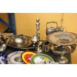 A LARGE COLLECTION OF SILVER PLATE ITEMS TO INCLUDE TRAYS, CANDLESTICK HOLDERS ETC