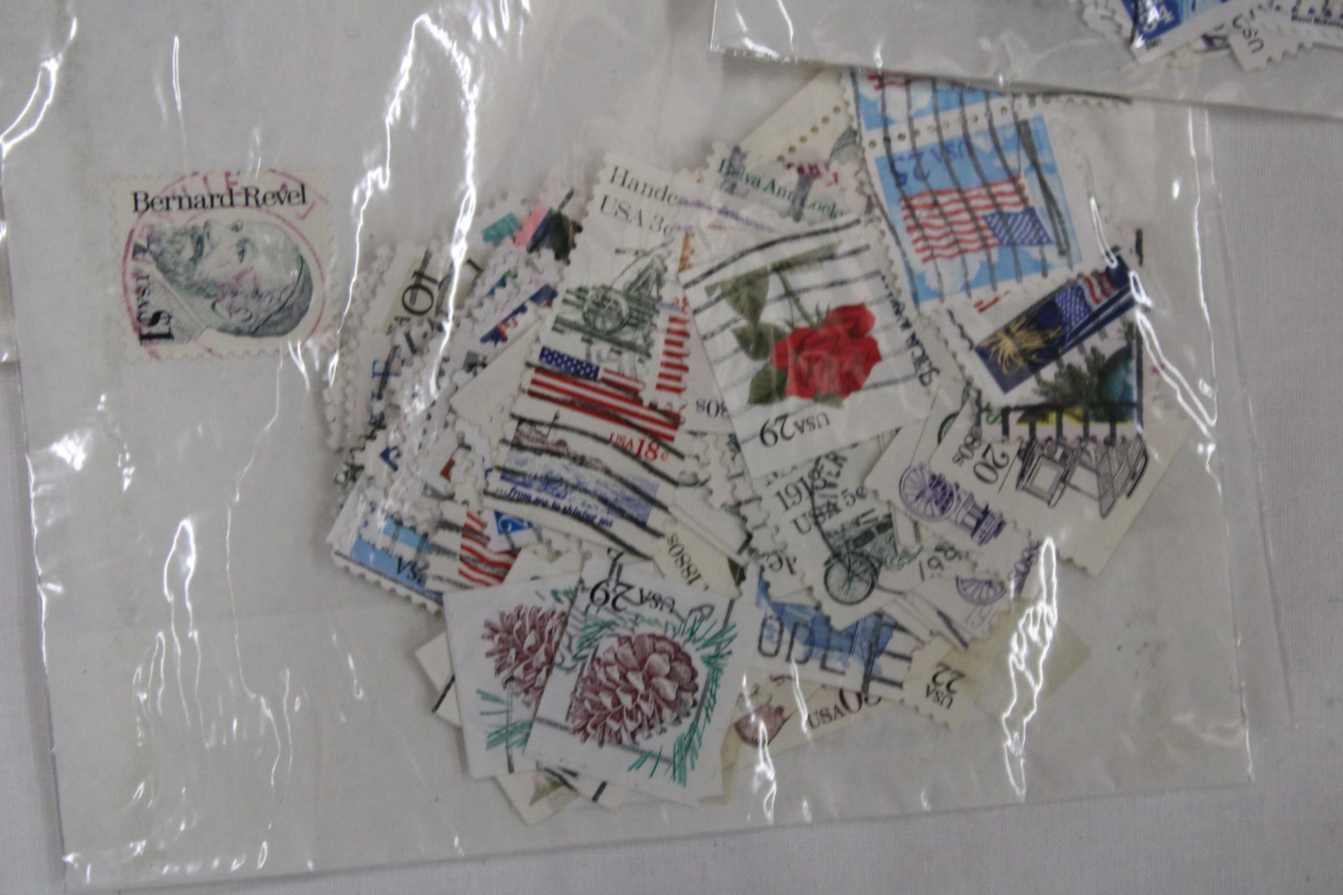 A QUANTITY OF STAMPS FROM THE USA IN PACKETS - Image 6 of 6