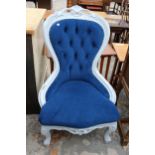 A VICTORIAN STYLE SPOONBACK CHAIR
