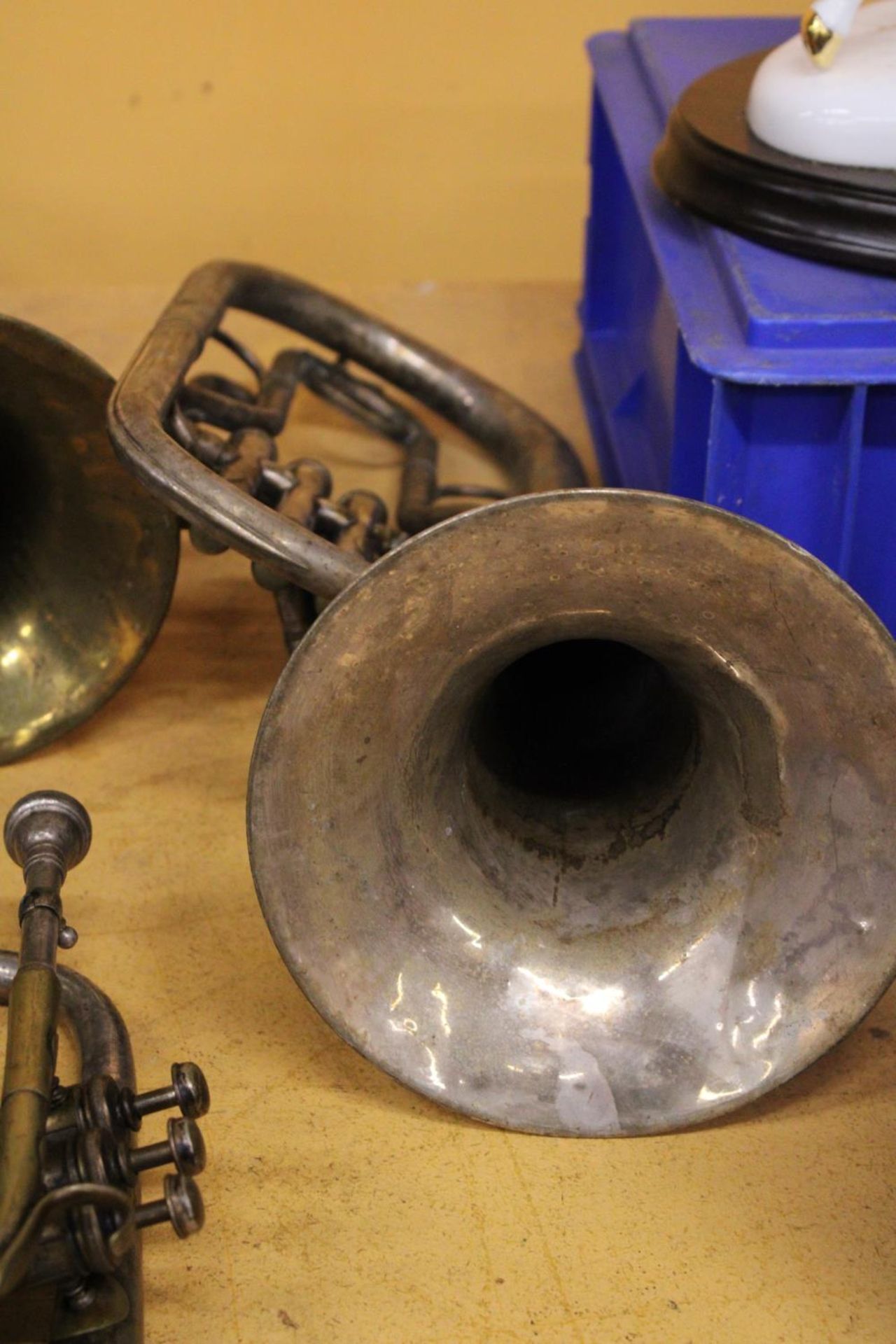 THREE VINTAGE MUSICAL INSTRUMENTS TO INCLUDE A CORNET, BARITONE TENOR HORN AND TROMBONE - Image 4 of 6