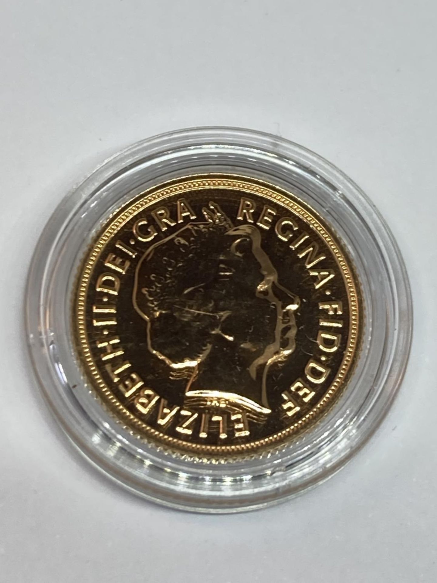 A 2014 GOLD SOVEREIGN - Image 2 of 2