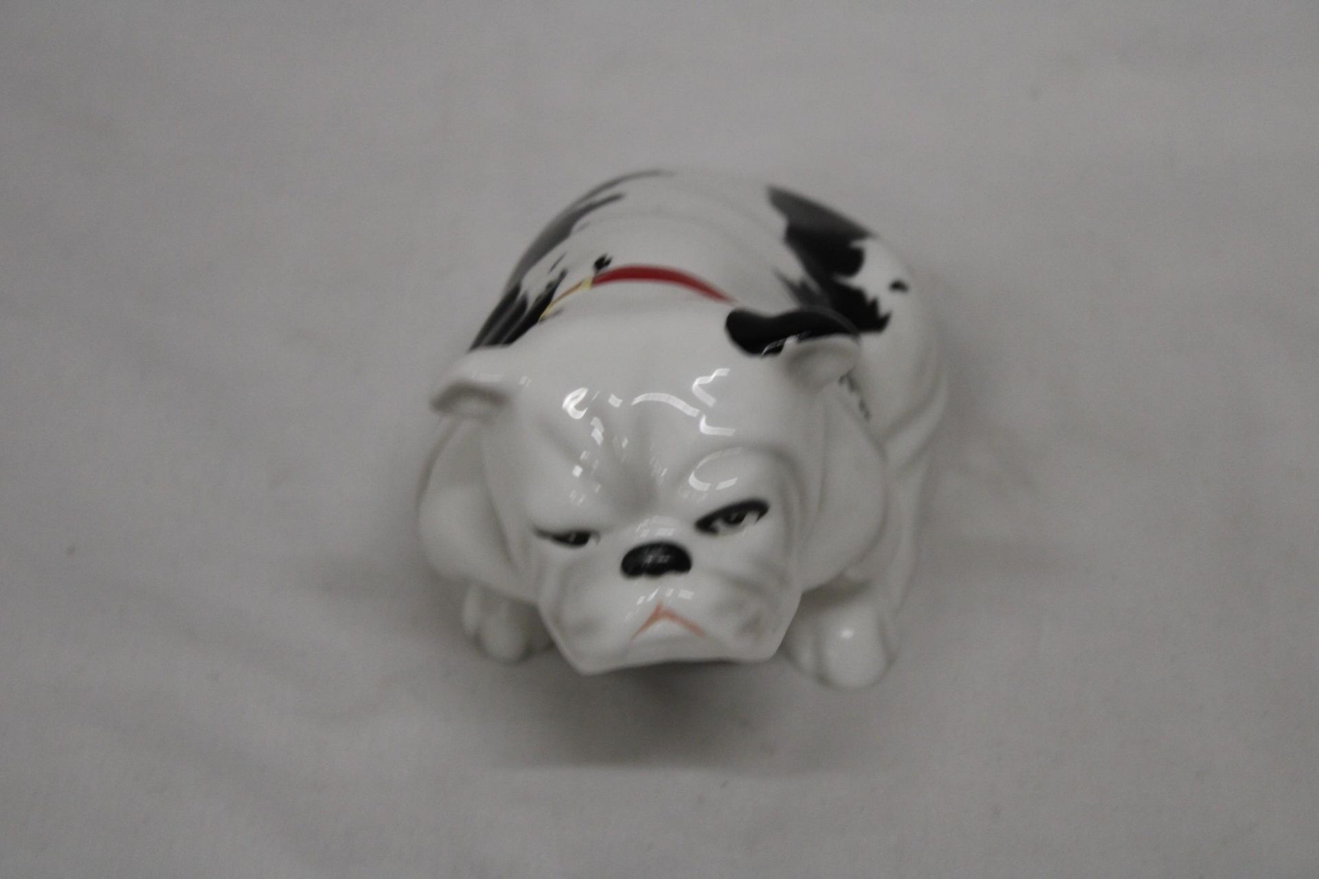 A ROYAL DOULTON LONDON SERIES BULLDOG "PATCH" DD002