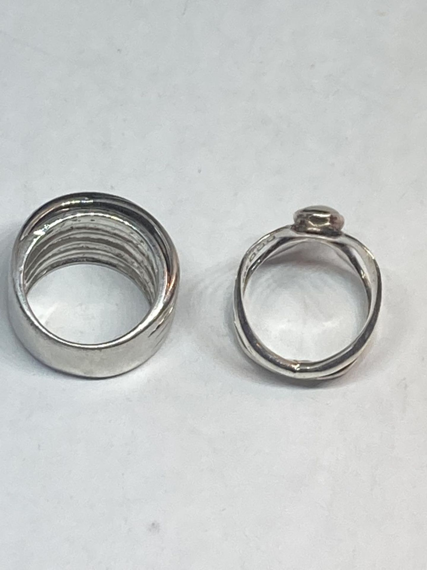 TWO SILVER DRESS RINGS - Image 3 of 3